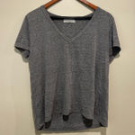 Urban Outfitters  medium vneck  Photo 0