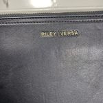 Riley Versa | Versa Detachable Front Leather Clutch Handbag Girl Scout Cover Photo 8