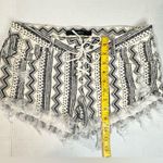 Billabong Lite Hearted Denim Geometric Tribal Lace Front Tie Cutoff Shorts Sz 27 Photo 2