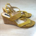 Isaac Mizrahi  Mustard Wedge Sandals  size9.                               ordrA2 Photo 2
