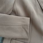 Elie Tahari  Camel Blazer size 8 Women’s Single Breasted Loose Fit Rayon Blend Photo 6