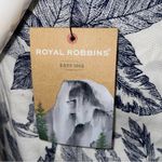 Royal Robbins floral skirt Photo 3
