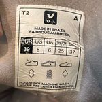 VEJA V-10 Bicolor White/Gold Metallic Low-Top Size 8 Casual Fashion Sneakers. Photo 7