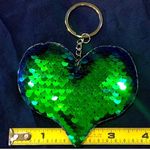 W Puffed Heart Reversible Sequins Keychain Changes From Blue To Green Photo 2