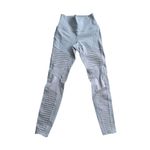 Alo Yoga  Light Purple Tights Leggings Size Small Photo 3