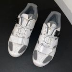 Womens white giro clip in cycling shoes Size 9 Photo 0