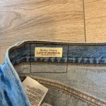 Levi's NWT Levi’s Women’s Premium 501 S Skinny Light Wash Distressed Jean Size 31x28 Photo 4