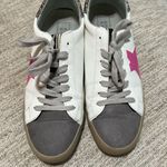 Boutique Glitter Photo 1