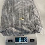 New York & Company women’s gray v Photo 7