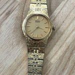 Seiko  Ladies Watch Vintage Gold Plated Bracelet, Hands, and Round Dial Photo 3