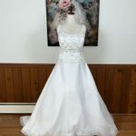 Jasmine Stunning  Organza Wedding Gown! Photo 0
