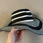 Talbots  Black and White Striped Wide Brim Sun Hat Size Small Packable Photo 1