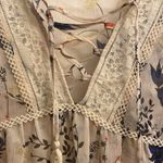 Miss Me  Women's Small Ivory Floral‎ Babydoll Boho Cottagecore Top V Neck Flutter Photo 3