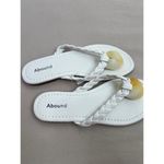 Abound NWT  Frannie Sandals Size 6.5 White Flipflops Braided Strap Modern Chic Photo 1