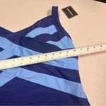 Chic Navy and Light Blue One Photo 2