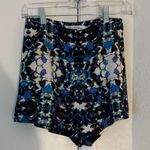 Finders Keepers  Shake It Out Short in Kaleidoscope Photo 1