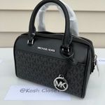 Michael Kors MK Travel XS Duffle Xbody - Black Photo 2