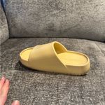 Nike Women’s  Yellow Slide Sandals Size 5 Photo 5