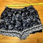 Blue Rain  rayon shorts Size Large Photo 0