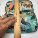 Wander Vibrant Tropical Artistic Print Zippered Wallet Abstract Floral Motifs Green Photo 12