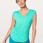 Lululemon athletica Aqua Teal V-Neck Women's Top Size 12 Photo 3