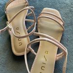 Unisa Flats  Photo 1