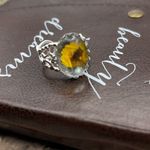 Handcrafted Women’s Yellow Daisy Flower Glass Cabochon Stainless Steel Ring Photo 5