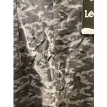 Lee  Skort w/Inner Shorts Women's 16 / M Gray Camo Stretch Regular Fit Mid Rise Photo 8