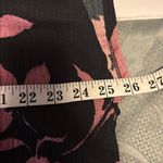 YOURS CLOTHING BRAND
BLACK TEXTURED MATERIAL WITH DARK PINK MAUVE FLORAL DESIGN Black Size XXL Photo 11