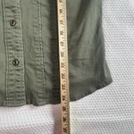 Denim & Co. Women's Green Denim Button Up Size Medium Mock Neck Short Sleeve Top Photo 3