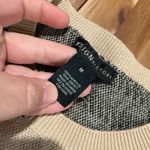 Design History  women’s sweater medium Photo 1