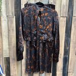 GINIA Set THEA SLIM LINE SKIRT/THEA TIE DETAIL TOP Brown Size M Photo 1