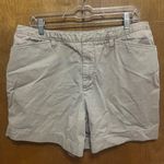 Cherokee Khaki Shorts Photo 0