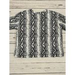 Hollister Black White Snake Print Short Sleeve Tee Size Small S Closet Staple Photo 4