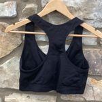 Avia  black front zip sports bra size XXL (bust 30 inches) Photo 6