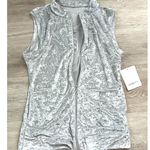Sofibella Crushed Velvet Golf Vest Women’s XS Silver Sleeveless Zip NWT UV50 Photo 0