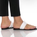 Joie  Batton White Quilted Leather Sandal 38.5 8 8.5 T Strap Thong Photo 6