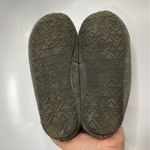 Minnetonka  moccasins‎ gray fur lined size 6 Photo 3