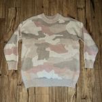 SO camo sweater Photo 0