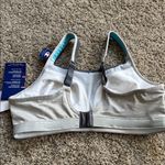 Champion  Light Gray Sports Bra size 38C Photo 4