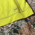 REI Shirt Womens Large Short Sleeve Lightweight Neon Yellow Stretch Photo 8