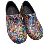 Crocs  shoes size 7W Photo 0