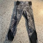 Lululemon Pace Rival Crop Leggings in Dottie Tribe Size 4 Photo 5