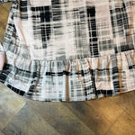 Kensie  Gray and Black Plaid Shirt size large super soft Photo 2