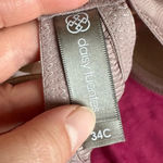 Daisy Fuentes  34c bra Photo 4