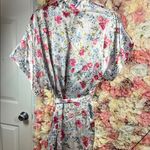 secret treasures  Pink and White Floral Robe Photo 3