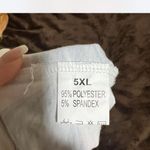 Floral Print Wide Photo 2