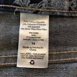 Time & Tru Printed Denim Shorts With Pockets Size 14 Womens 5 Pockets New Photo 5