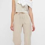 Gap Fit High Rise Runaround Pants Size Large In Moonstone Beige Activewear Photo 0