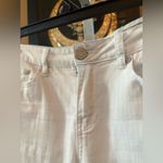 Rock & Republic  Crisp distressed White Jeans Photo 3